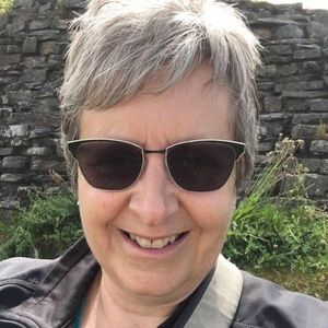 Meet your Posher, Debbie